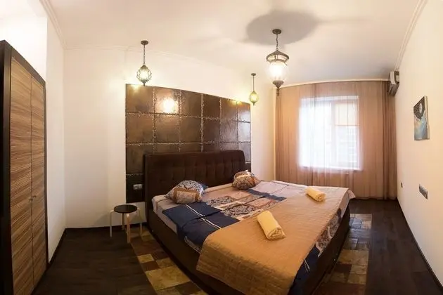Apart Kiev Zlatoustovskaya 50-1 - Öne Çıkan Resim
