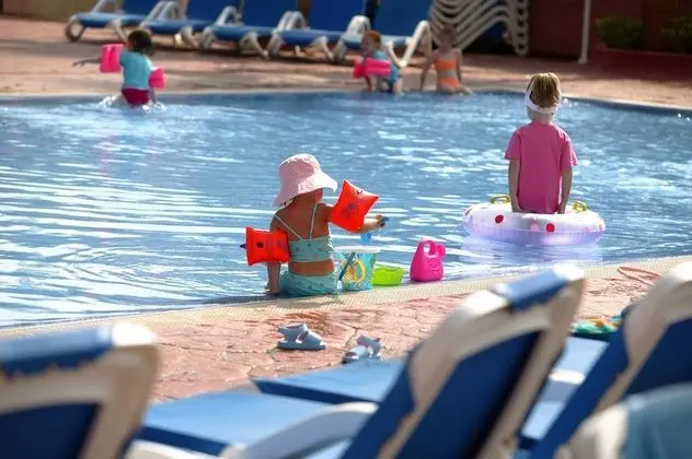 Aparthotel Myramar Fuengirola - Havuz