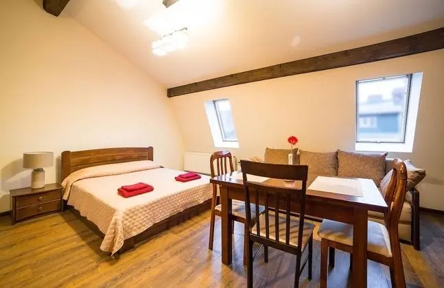 Aparthotel na Mytniy