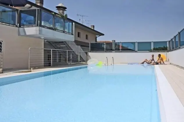 Aparthotel Olimpia - Havuz