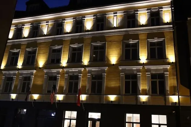 Aparthotel Plaza KG