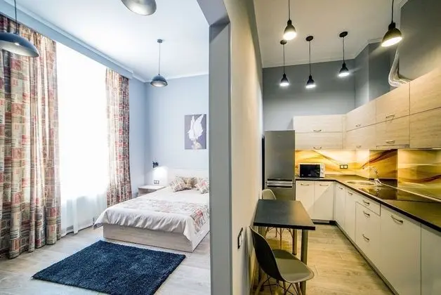 Apart-hotel on sqr. Market