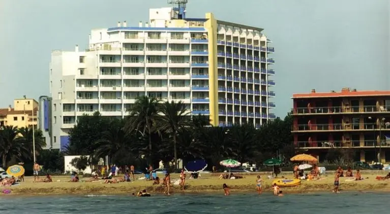 APARTHOTEL XONS PLATJA - Plaj
