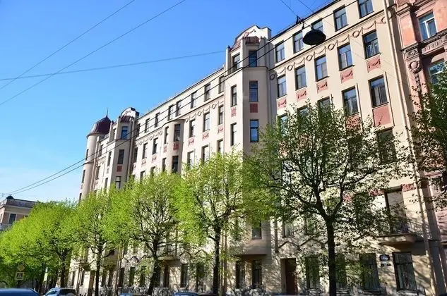 Apart33
