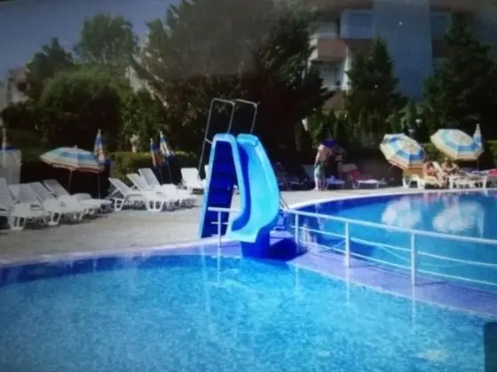 Apartament Boyana Palace - Havuz