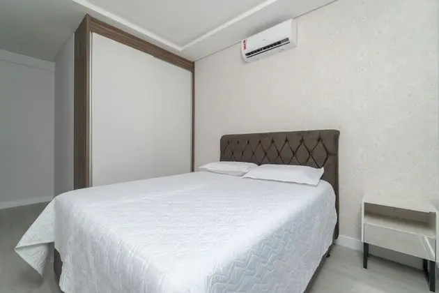Apartamento 2 Quartos com Piscina - 715 - Oda