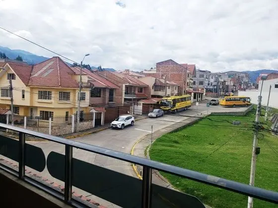Apartamento 3 habitaciones y parqueo - Dış Mekan