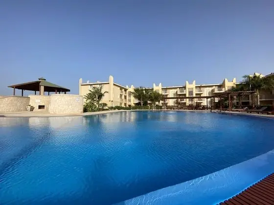 Apartamento Aparthotel Tropical Resort - Havuz