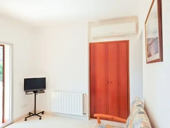 Apartamento con parquing Mar d'Or PB5 - İç Mekan