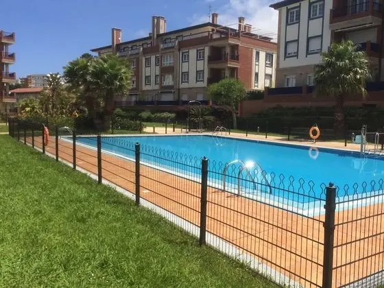 Apartamento con terraza en Bakio - Havuz