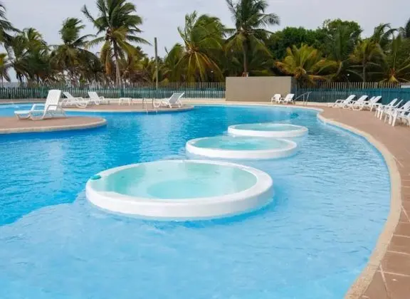 Apartamento con Vista al Mar en Coveñas - Havuz