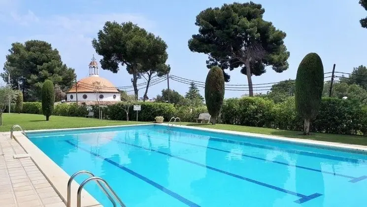 Apartamento con vistas al mar y piscina en la cala “Cap Roig” - Havuz