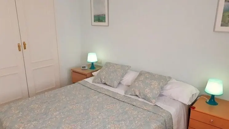 Apartamento con vistas al mar y piscina en la cala “Cap Roig” - Oda