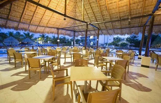 Apartamento en Playa Blanca Town Center - Yerinde Yemek
