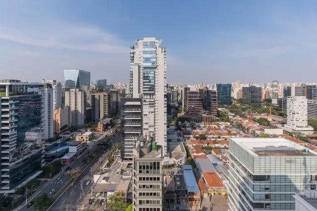 Apartamento Encantador com Sacada Vila Ol Mpia