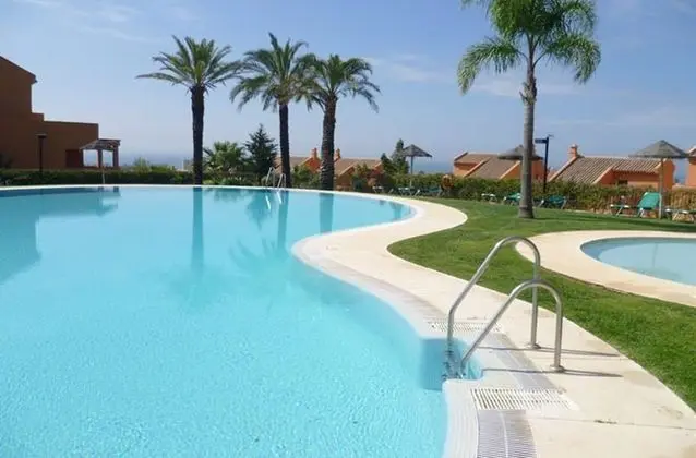 Apartamento Los Lagos de Santa Maria - Havuz