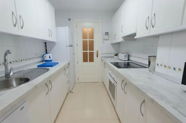 Apartamento Puerta del Mar - Mutfak