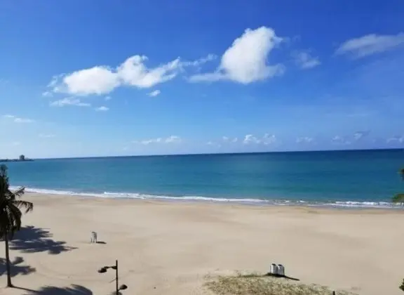Apartamento Vista al Mar en Isla Verde - Dış Mekan