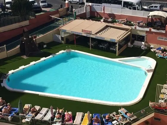 Apartamentos Amazonas - Dış Mekan