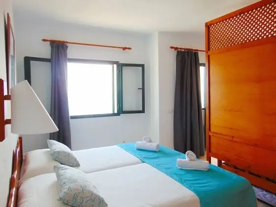 Apartamentos Cabo de Baños by MIJ - Oda