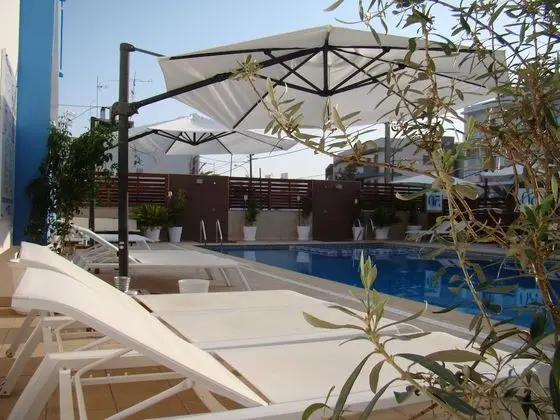 Apartamentos Fleming 50 - Havuz