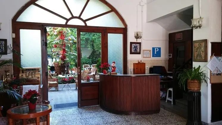 Apartamentos La Encarnación - Lobi