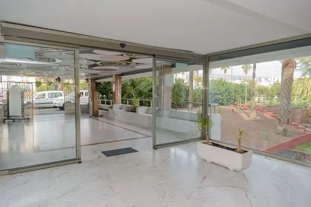Apartamentos Las Arenas - Lobi