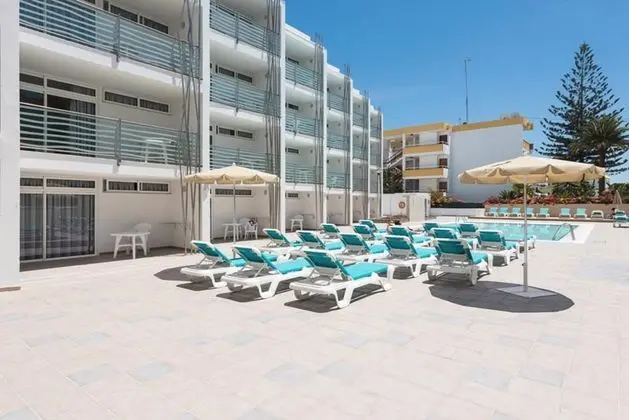 Apartamentos Las Rosas - Havuz