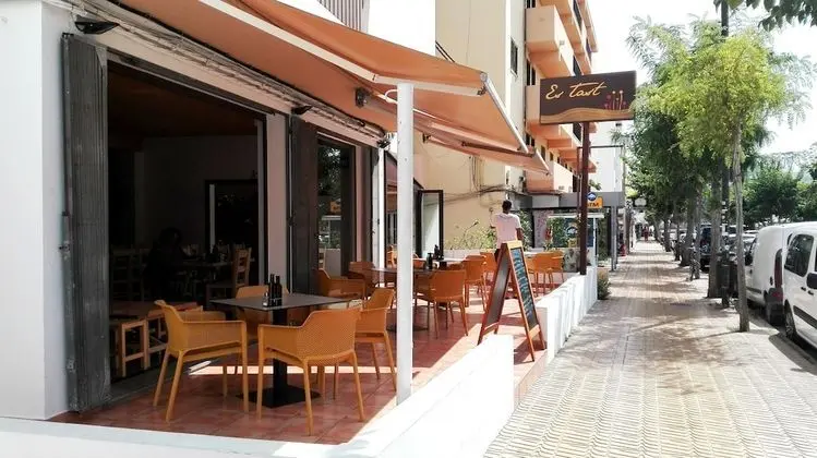 Apartamentos Malacosta - MC Apartamentos Ibiza - Yerinde Yemek