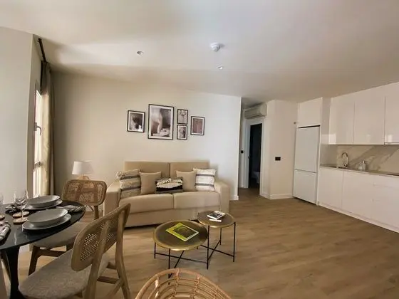 Apartamentos Málaga Premium - Calle San Telmo - Öne Çıkan Resim