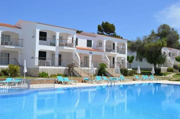 Apartamentos Mestral y Llebeig