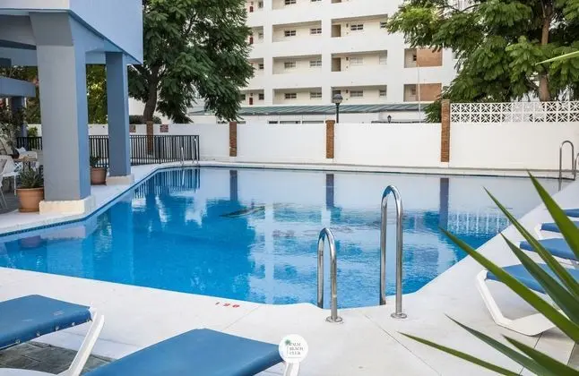 Apartamentos Palm Beach Club - Havuz