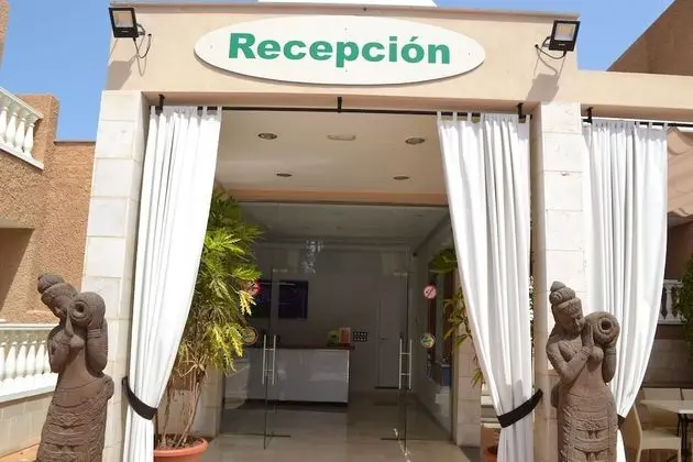 Apartamentos Parque Las Americas - Lobi