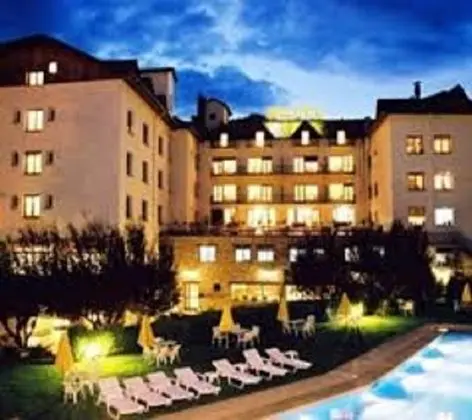 Apartamentos Pessets Adelaida