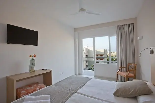 HOTEL & APARTAMENTOS PLAYAMAR - Oda