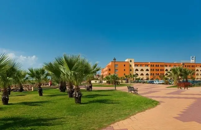 Apartamentos Playamarina - Dış Mekan