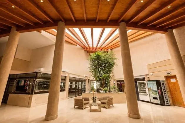 Apartamentos Playas Cas Saboners - Lobi