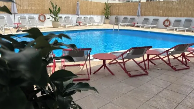 Apartamentos Poniente Playa - Dış Mekan