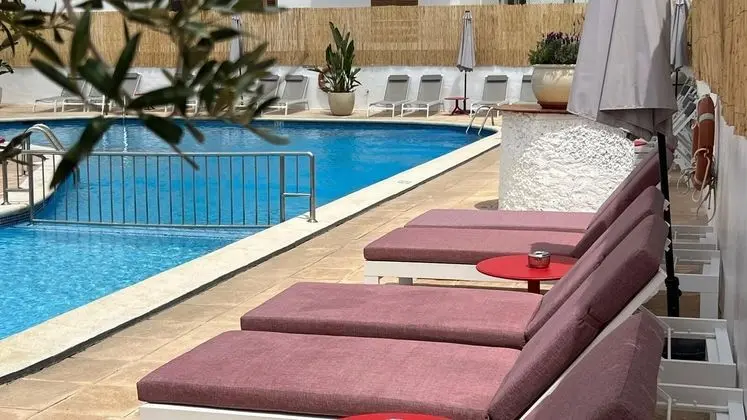 Apartamentos Poniente Playa - Havuz