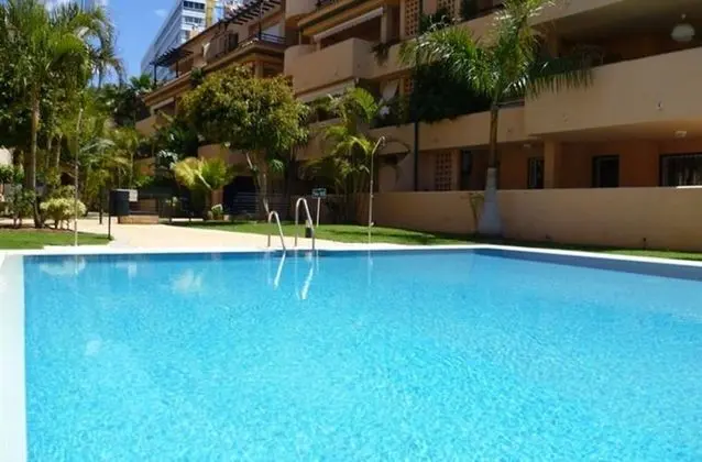 Apartamentos Residencial Playa Alicante - Havuz
