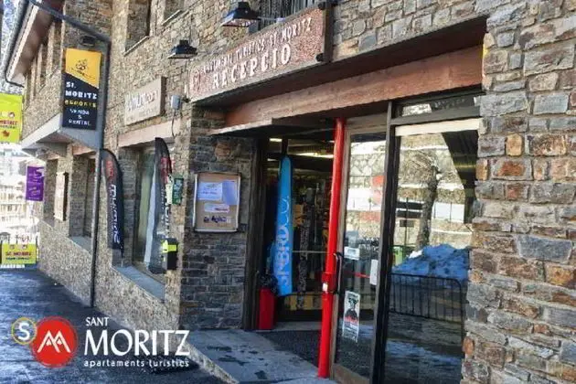 Apartamentos Sant Moritz - Lobi