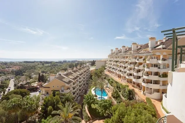 Apartamentos Señorío de Aloha