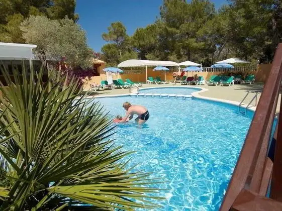 Apartamentos Ses Eufabietes