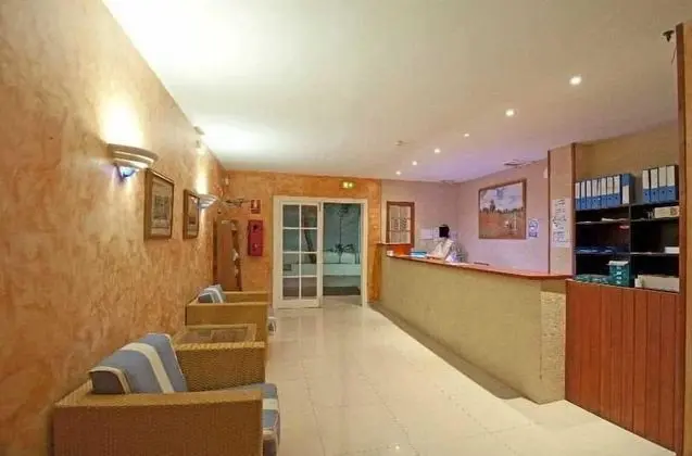 Apartamentos Solbay - Lobi