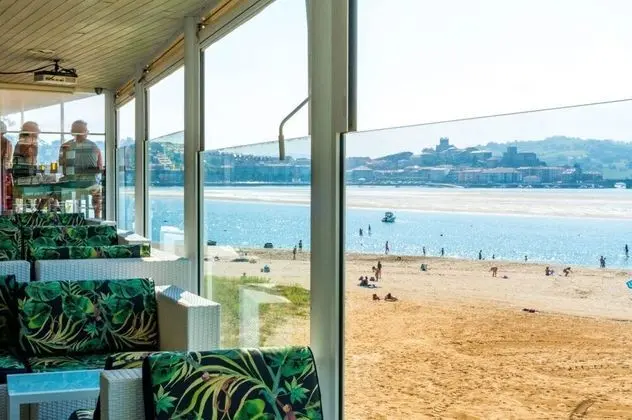 Apartamentos Surfing San Vicente - Plaj