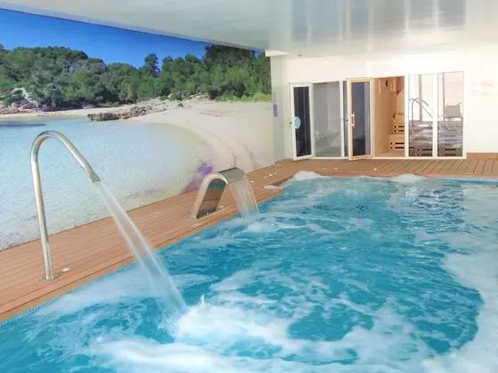 Apartamentos Talayot - Havuz
