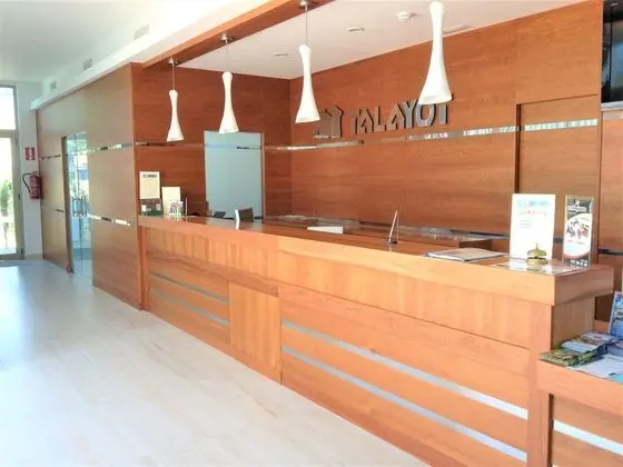 Apartamentos Talayot - Lobi