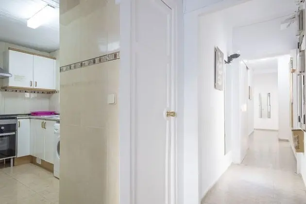 Apartamentos Tarradellas - İç Mekan