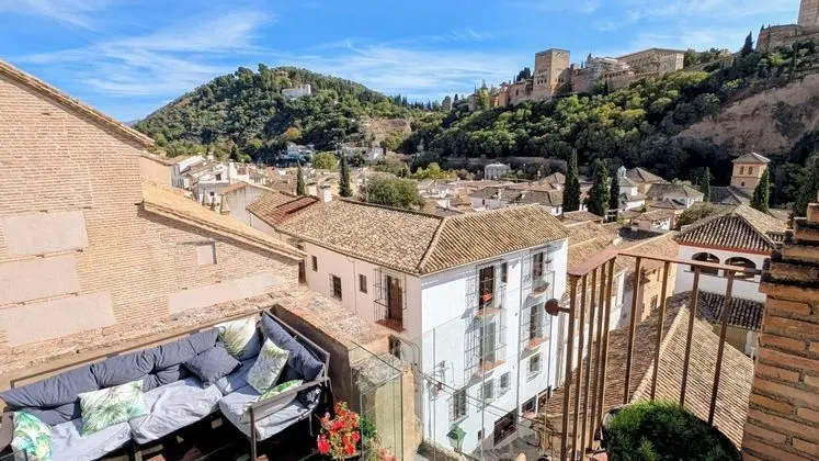 Apartamentos Turísticos Alhambra - Dış Mekan