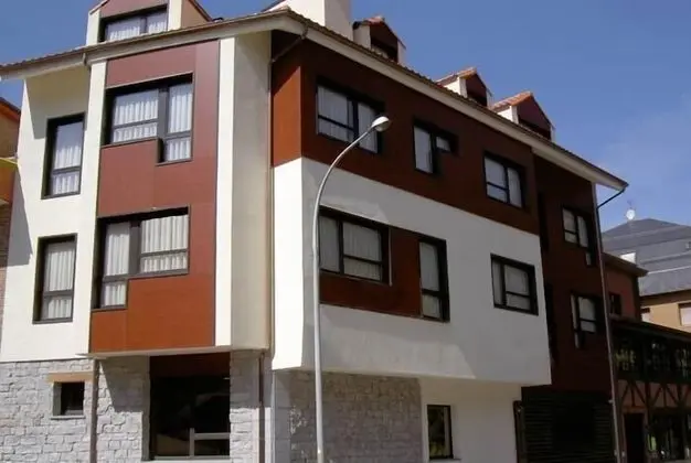 Apartamentos Turísticos Cuirgu